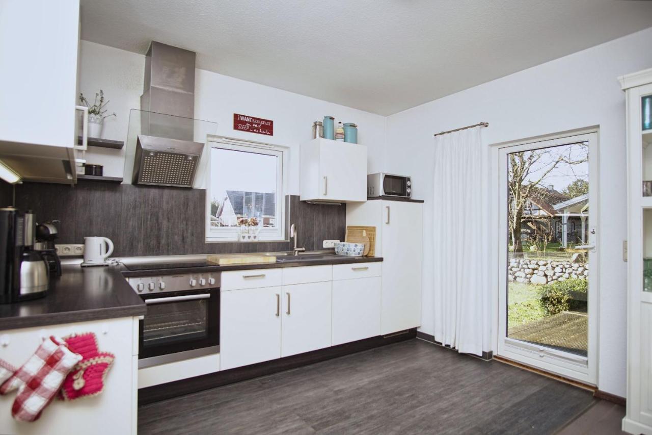 Komfortables Haus Mit Kamin, Sauna, Garten, Terrasse - Ferienhaus Sternschnuppe Wiek auf Rügen 外观 照片